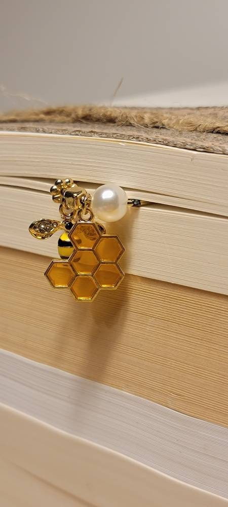 Set of "Honey Bee" luxury paperclip charms and bookmarks for planners, agendas, books & binders. - Thrice Exceptional